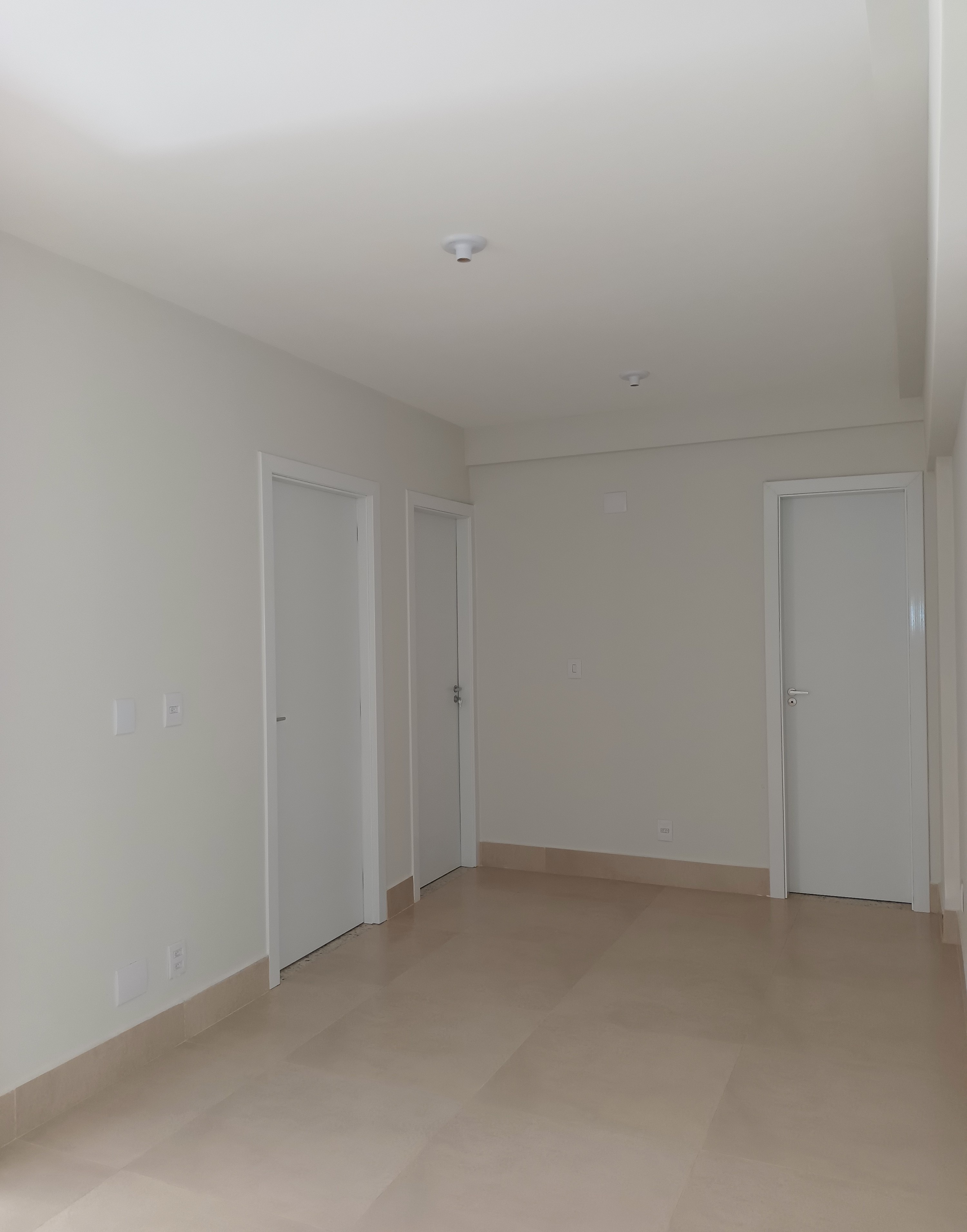 Apartamento Térreo à Venda – Centro de Montes Claros/MG