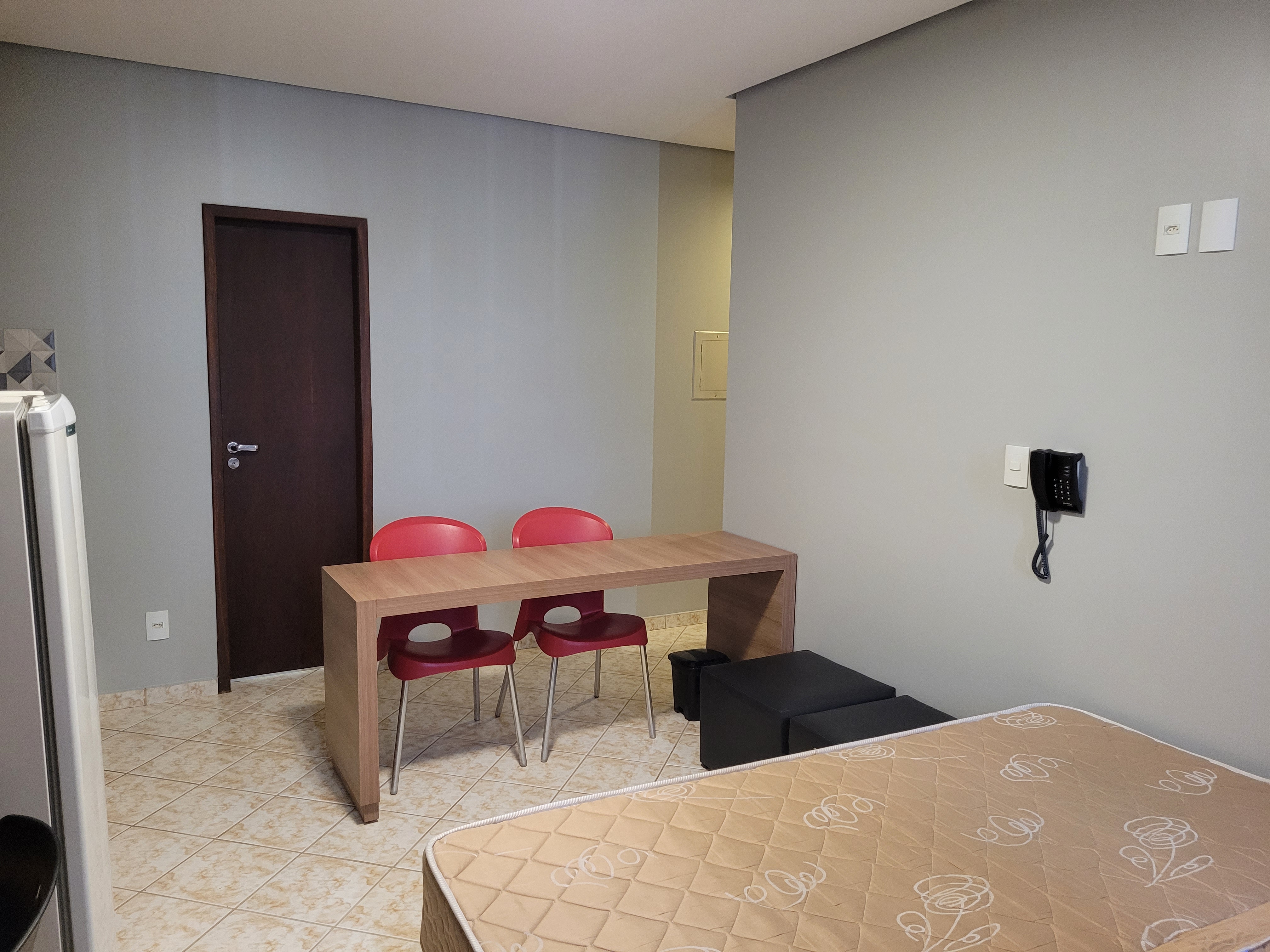 ***DISPONÍVEL*** KITNET MOBILIADA PARA ALUGUEL - 2F2