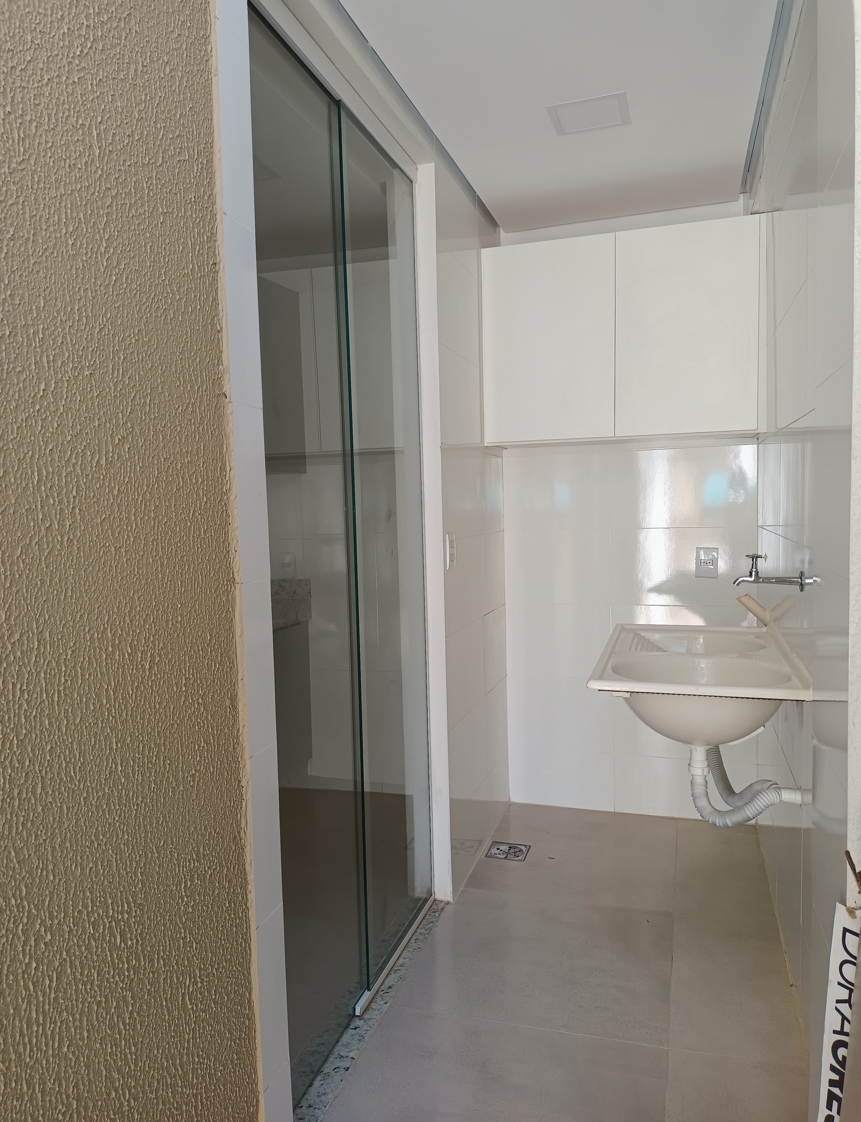 Apartamento Térreo à Venda – Centro de Montes Claros/MG
