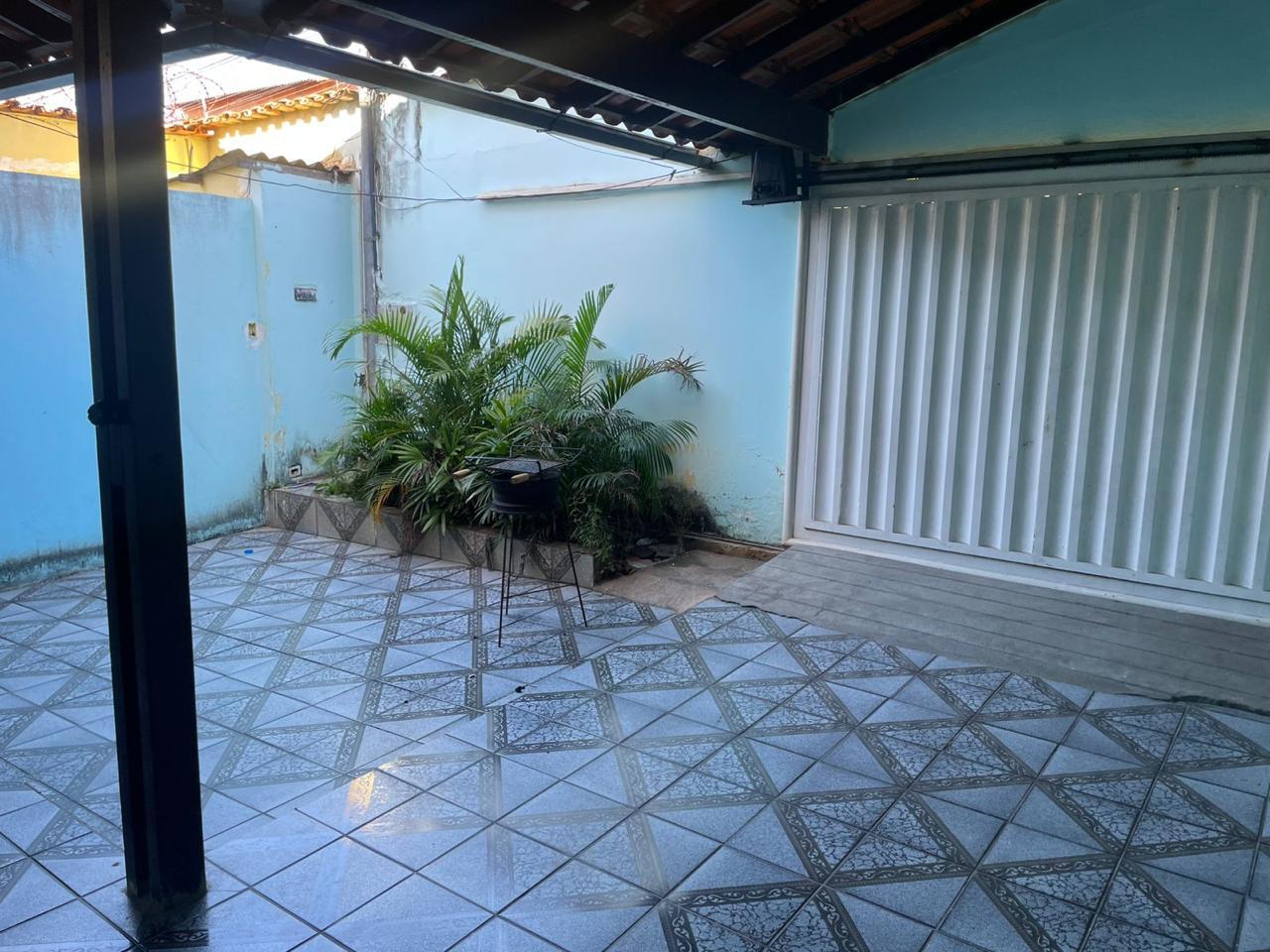 IMÓVEL COM DUAS CASAS INDEPENDENTES E ALTO POTENCIAL DE INVESTIMENTO – MONTES CLAROS/MG