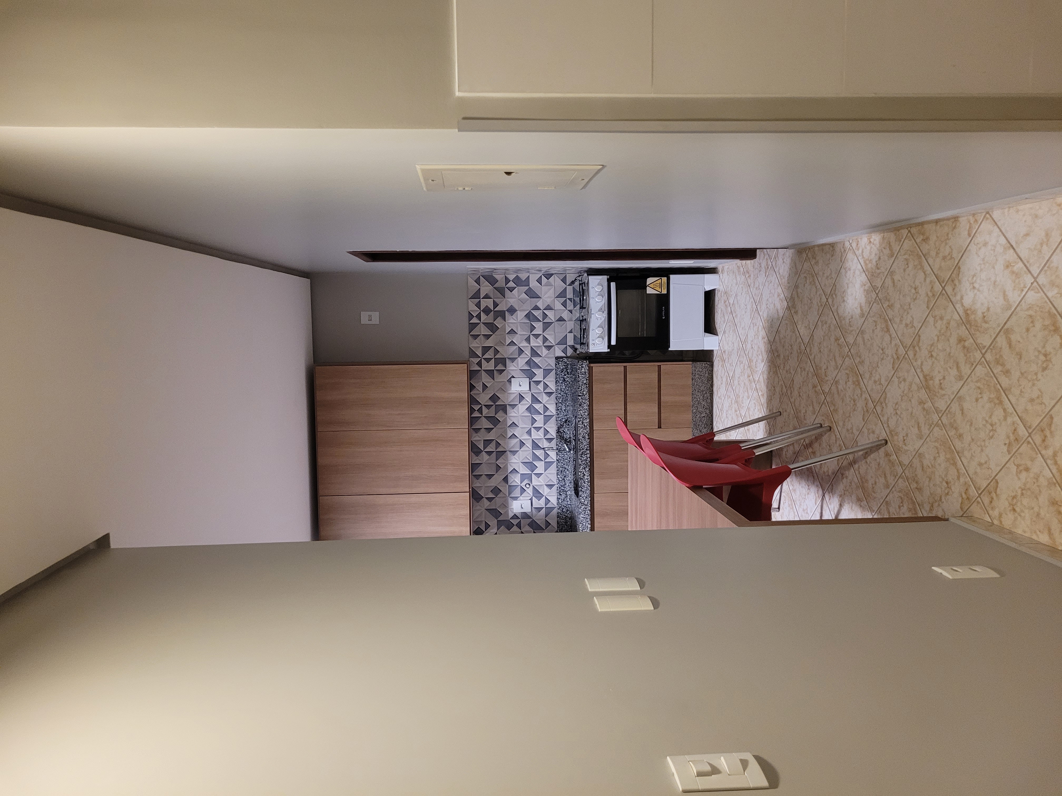 ***DISPONÍVEL*** KITNET MOBILIADA PARA ALUGUEL - 2F2