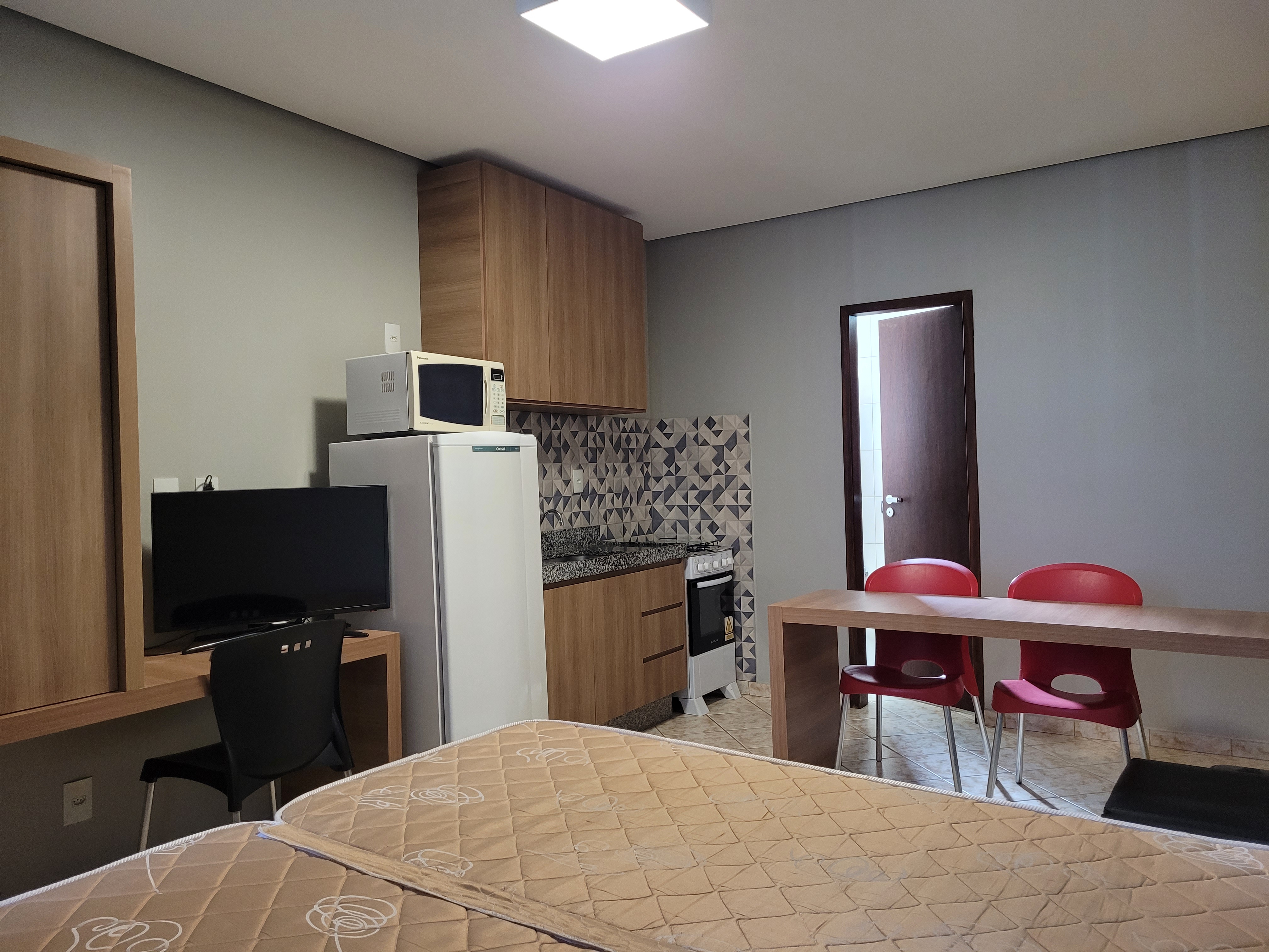 ***DISPONÍVEL*** KITNET MOBILIADA PARA ALUGUEL - 2F2