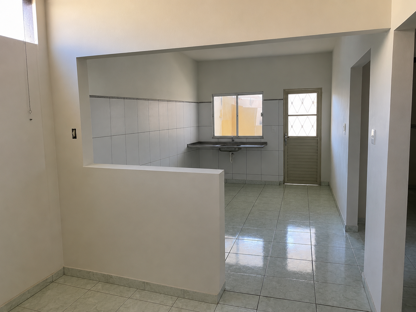 IMÓVEL COM DUAS CASAS INDEPENDENTES E ALTO POTENCIAL DE INVESTIMENTO – MONTES CLAROS/MG