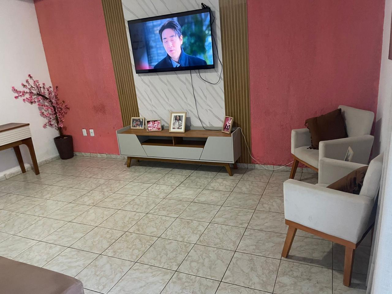 IMÓVEL COM DUAS CASAS INDEPENDENTES E ALTO POTENCIAL DE INVESTIMENTO – MONTES CLAROS/MG