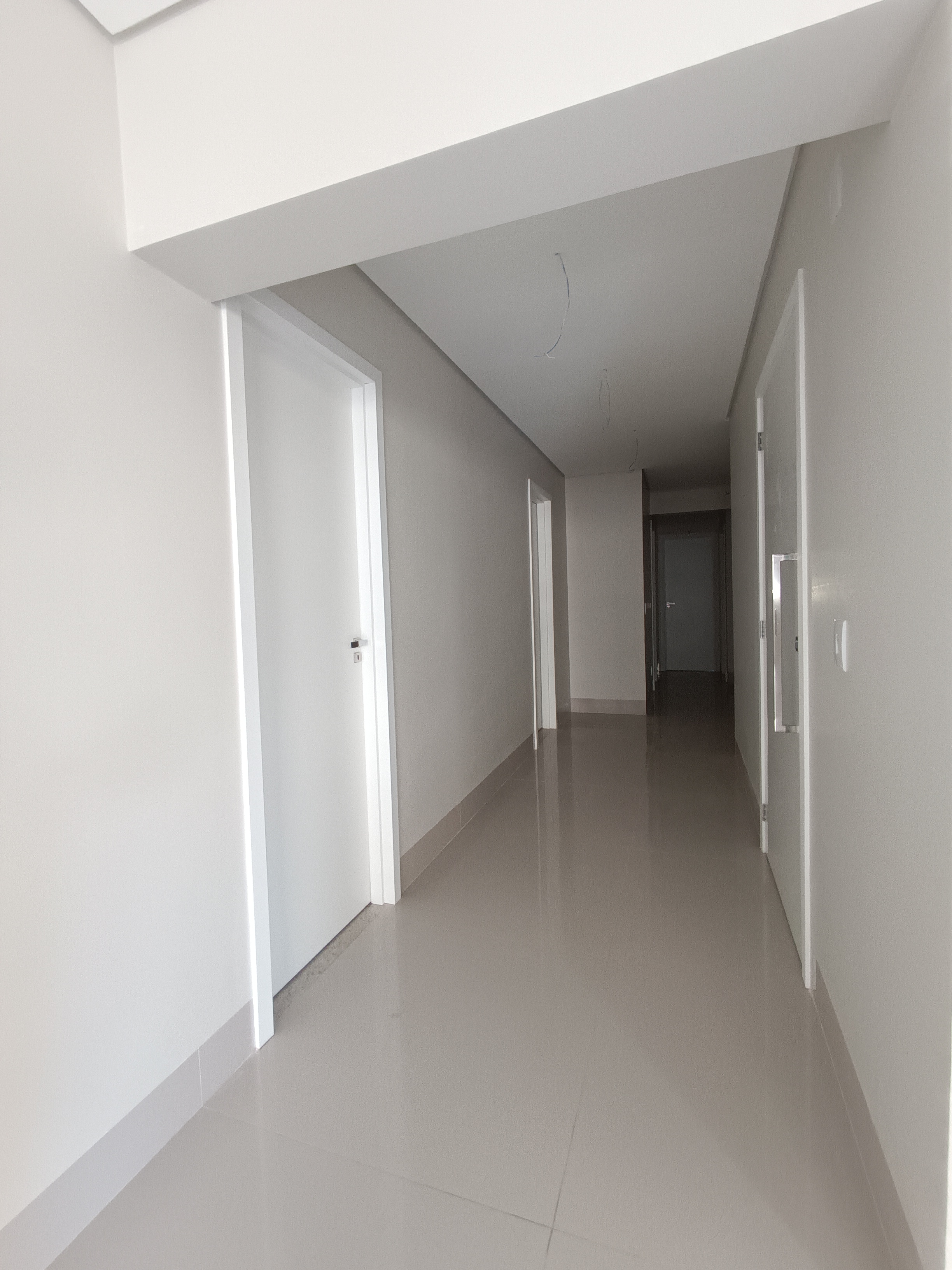 APARTAMENTO DE ALTO PADRÃO - TODOS OS SANTOS