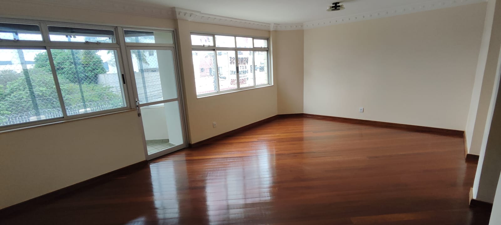 Alugo/vendo Apartamento de 3 quartos, 2 garagens