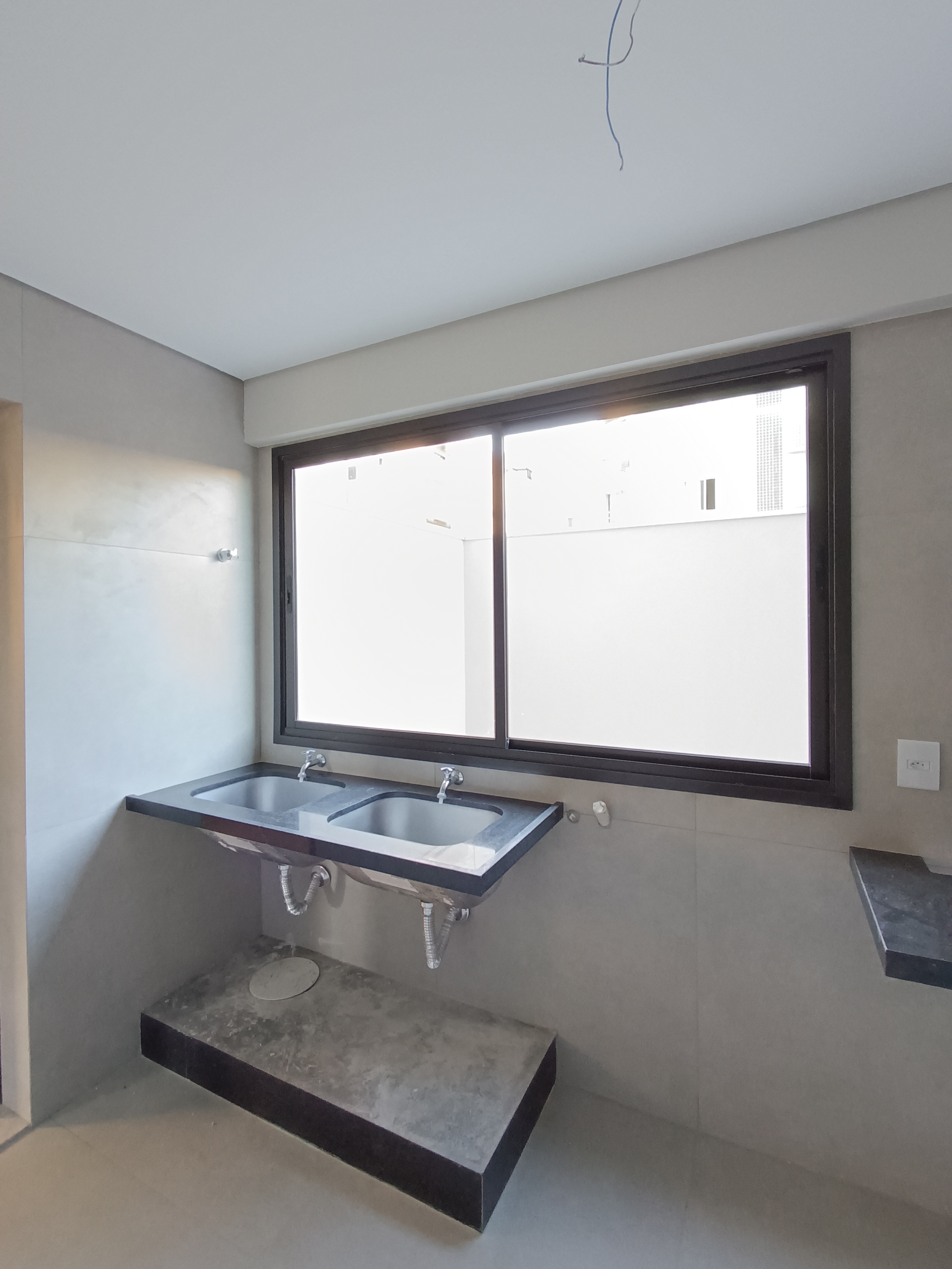 APARTAMENTO DE ALTO PADRÃO - TODOS OS SANTOS