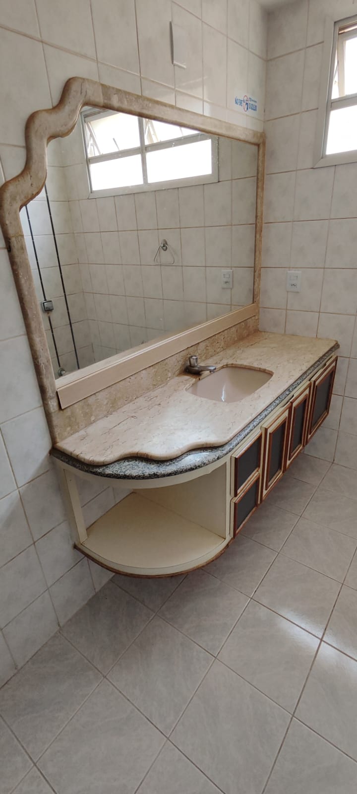 Alugo/vendo Apartamento de 3 quartos, 2 garagens