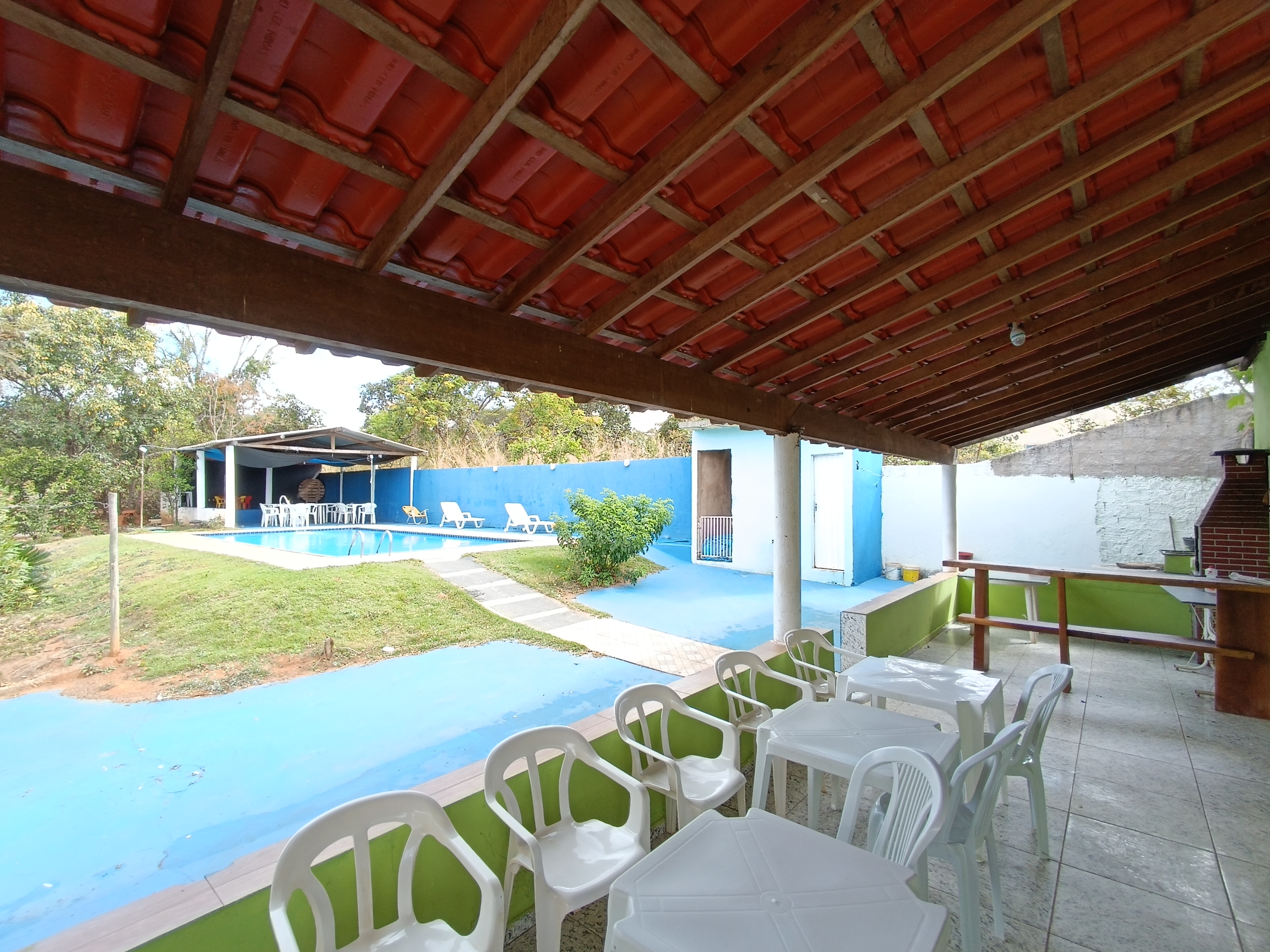 Oportunidade imperdível! Chácara de esquina com 1.112m² – estrutura completa para lazer, moradia ou investimento