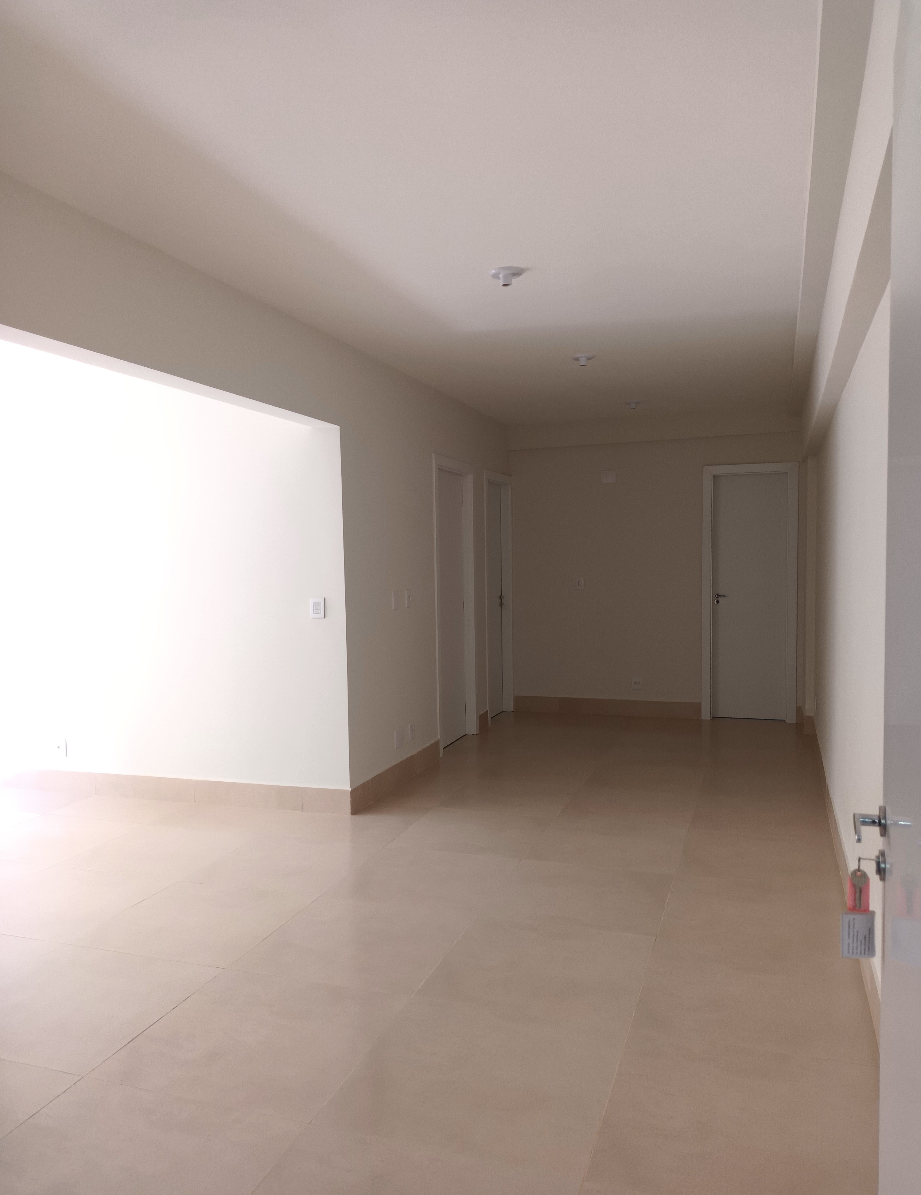 Apartamento Térreo à Venda – Centro de Montes Claros/MG