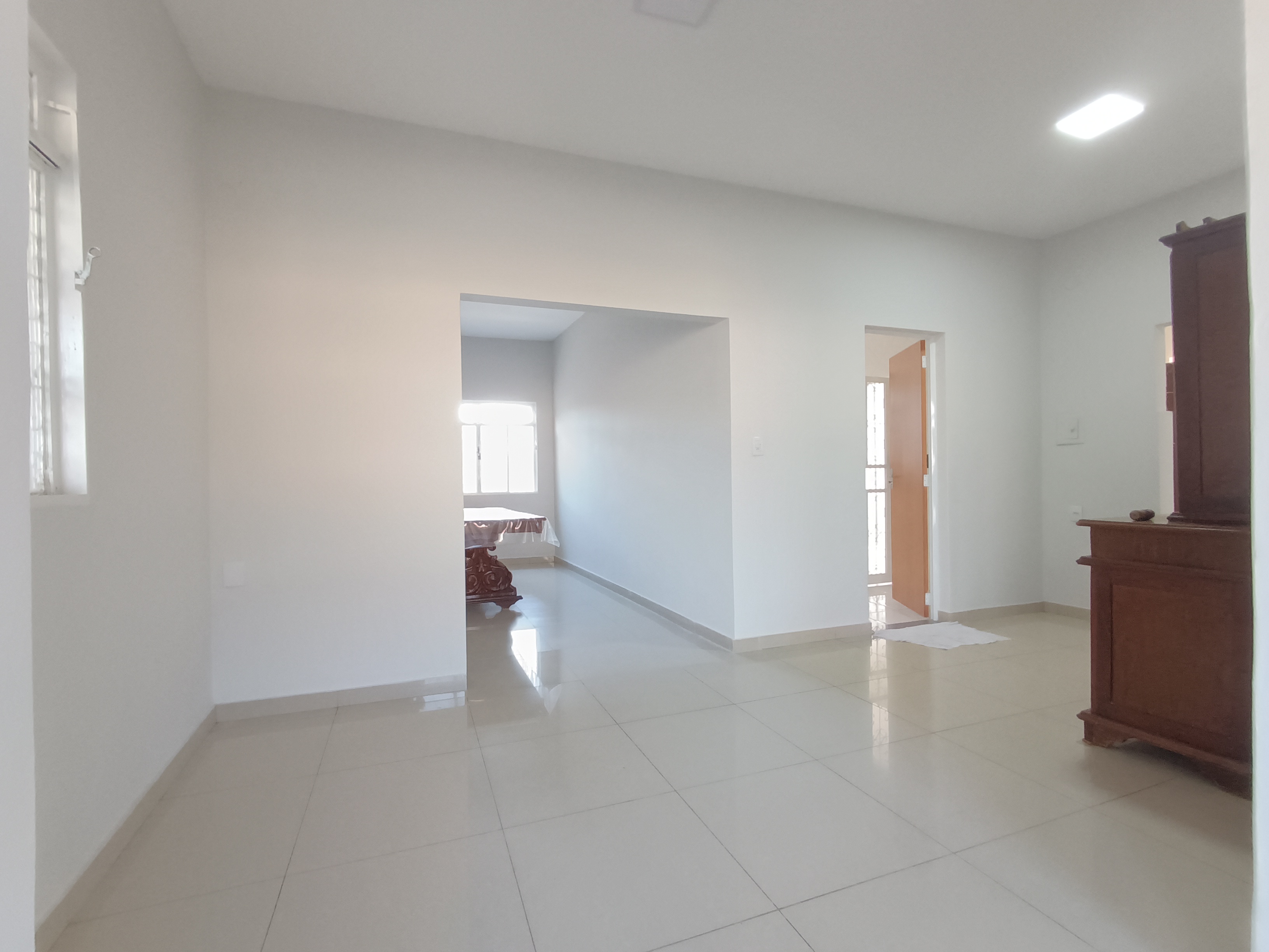 Vende-se excelente casa no tradicional bairro JK em Montes Claros – MG