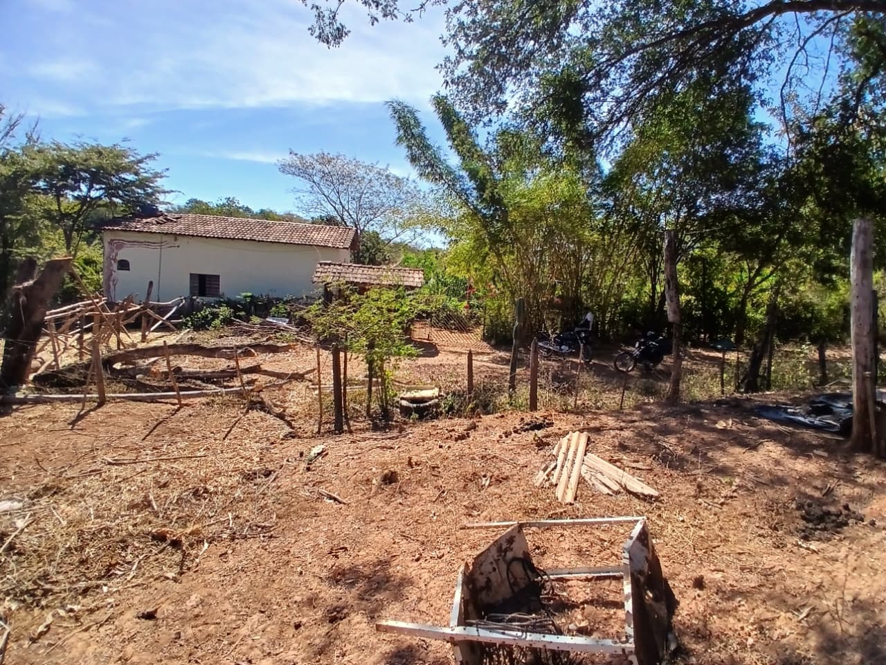 CHÁCARA A VENDA EM CAMPOS ELISIOS MONTES CLAROS MG