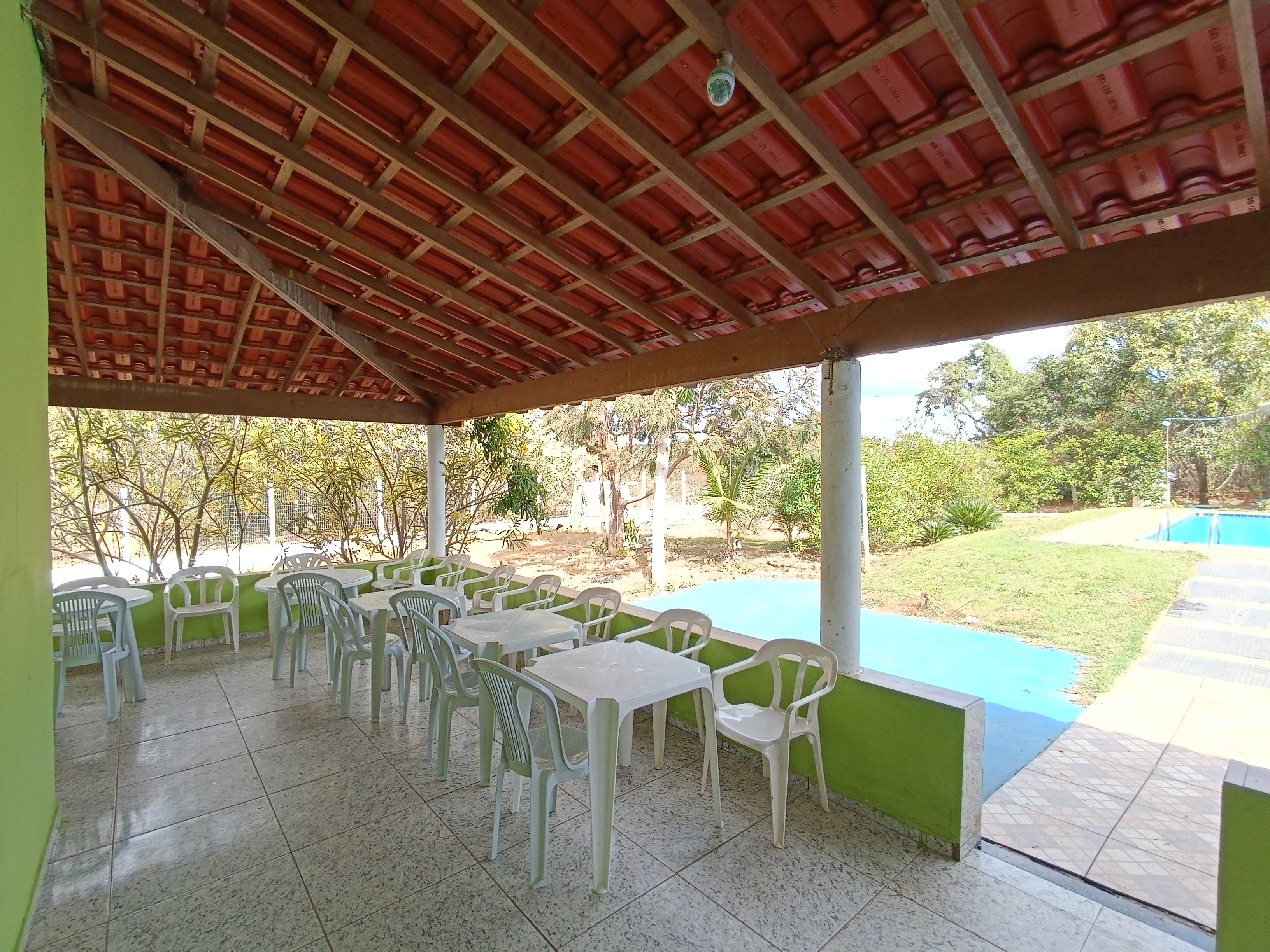 Oportunidade imperdível! Chácara de esquina com 1.112m² – estrutura completa para lazer, moradia ou investimento