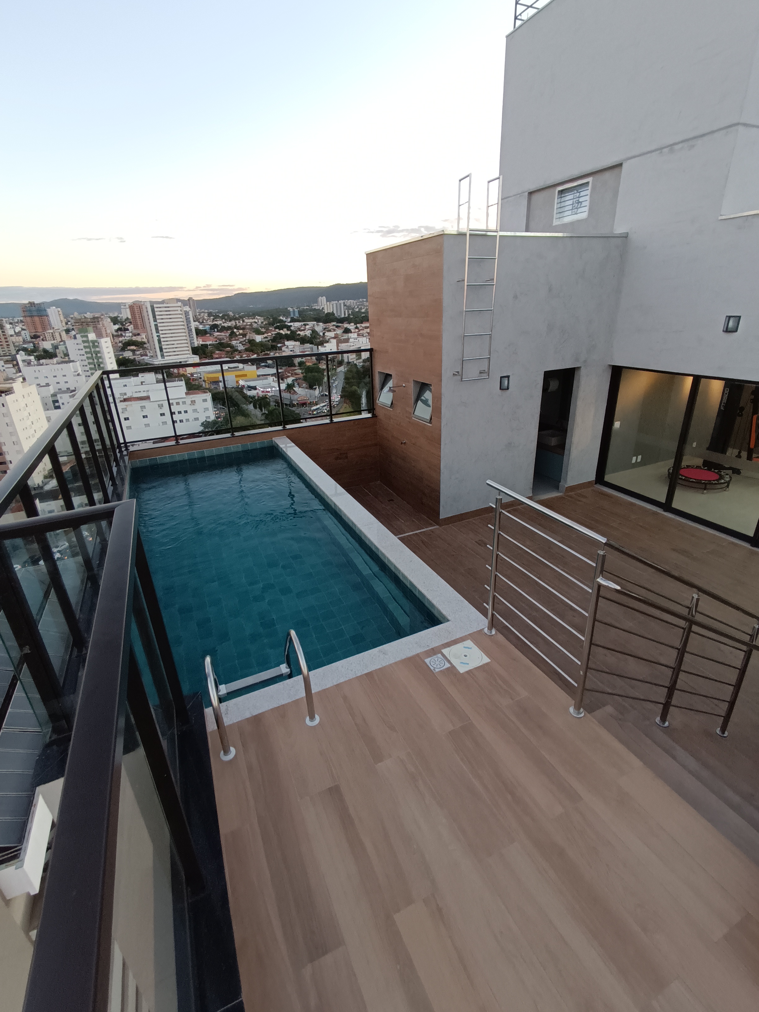 APARTAMENTO DE ALTO PADRÃO - TODOS OS SANTOS