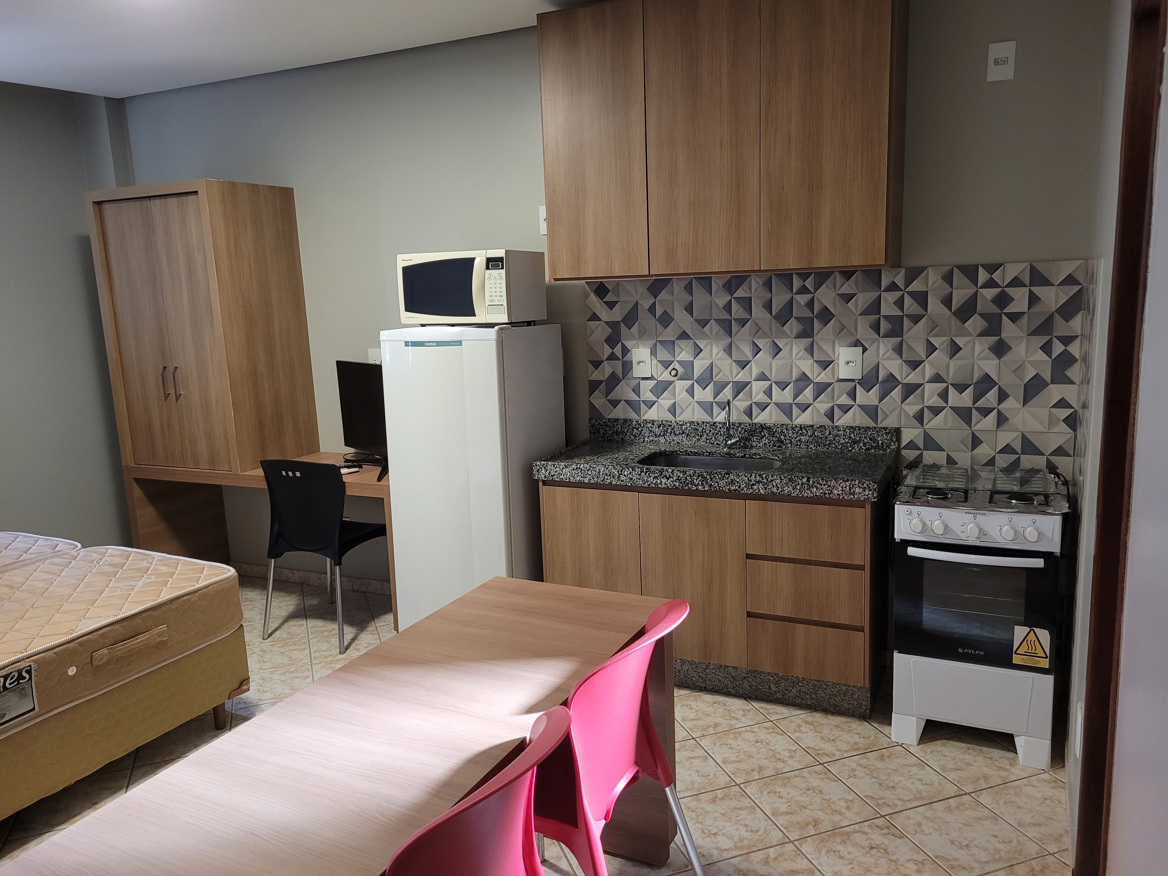 ***DISPONÍVEL*** KITNET MOBILIADA PARA ALUGUEL - 2F2