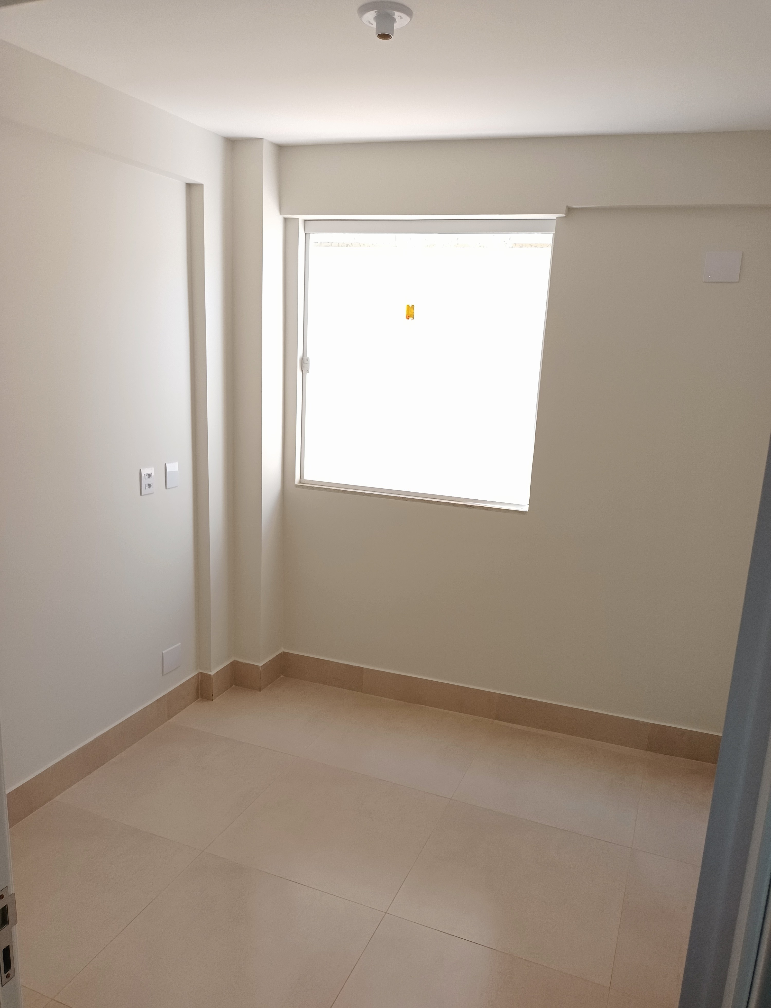 Apartamento Térreo à Venda – Centro de Montes Claros/MG