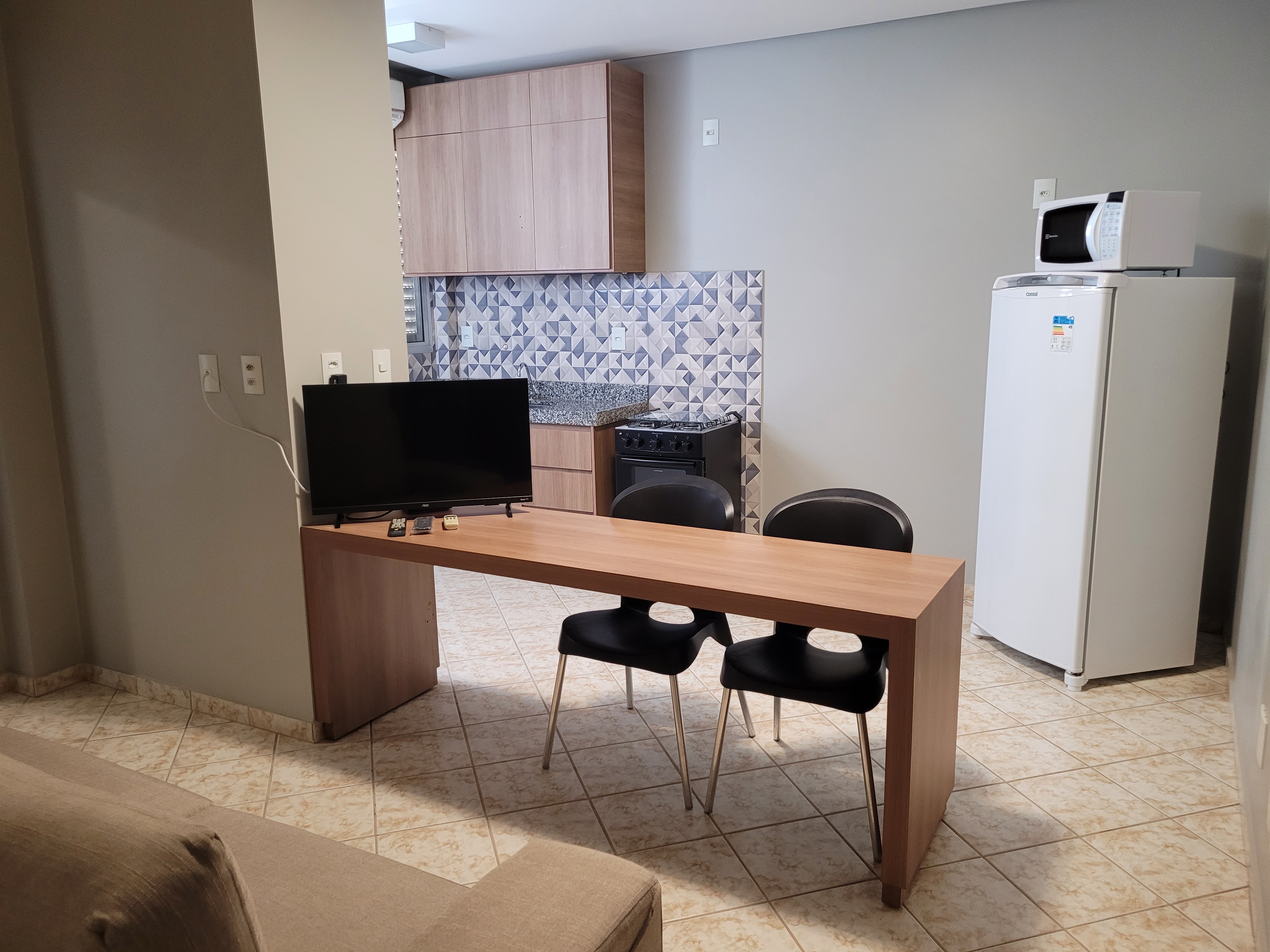 ***DISPONÍVEL*** APARTAMENTO MOBILIADO DE UM QUARTO PARA ALUGUEL - 2F4