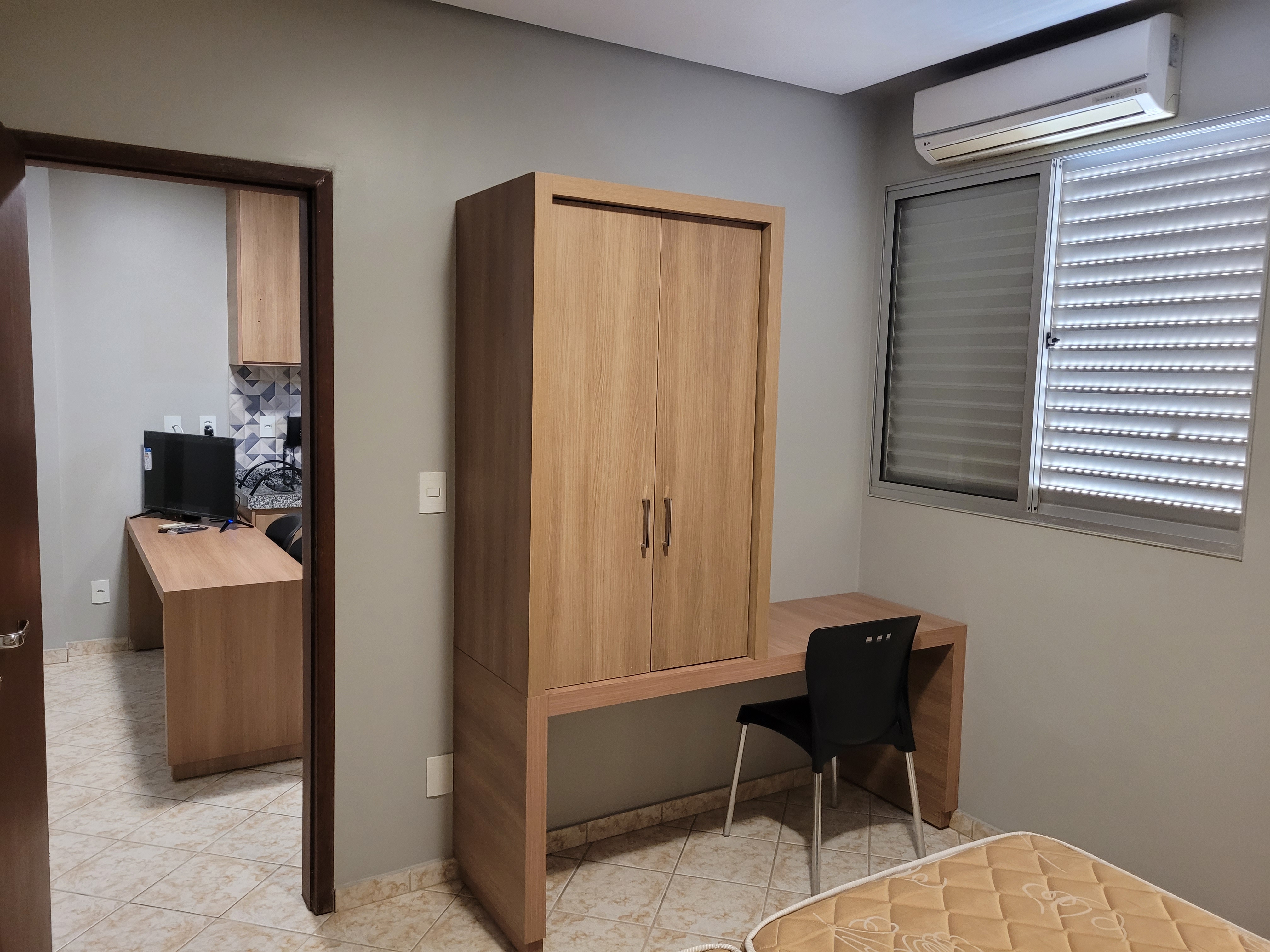 ***DISPONÍVEL*** APARTAMENTO MOBILIADO DE UM QUARTO PARA ALUGUEL DE LONGO PRAZO - 2F5