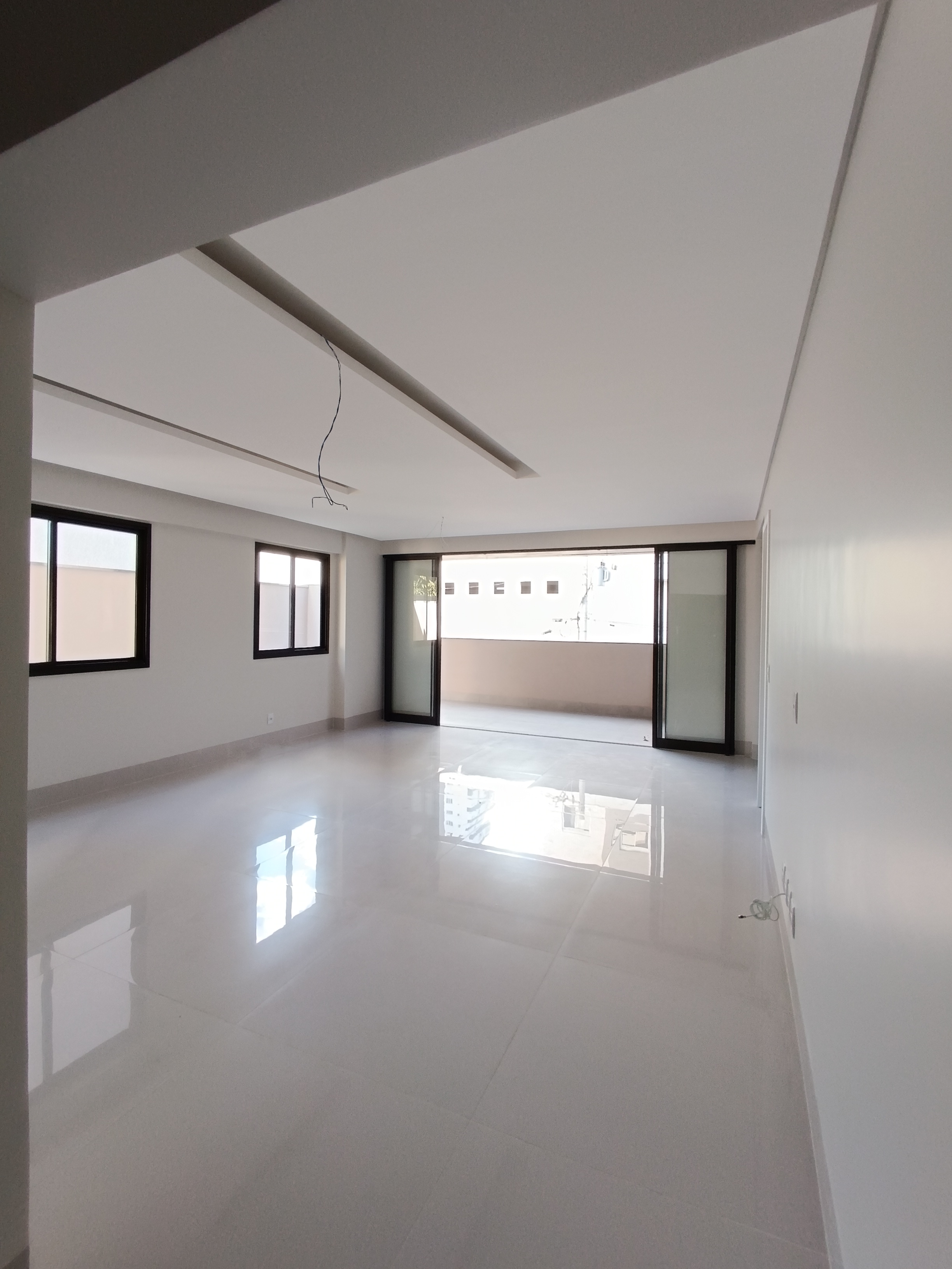 APARTAMENTO DE ALTO PADRÃO - TODOS OS SANTOS