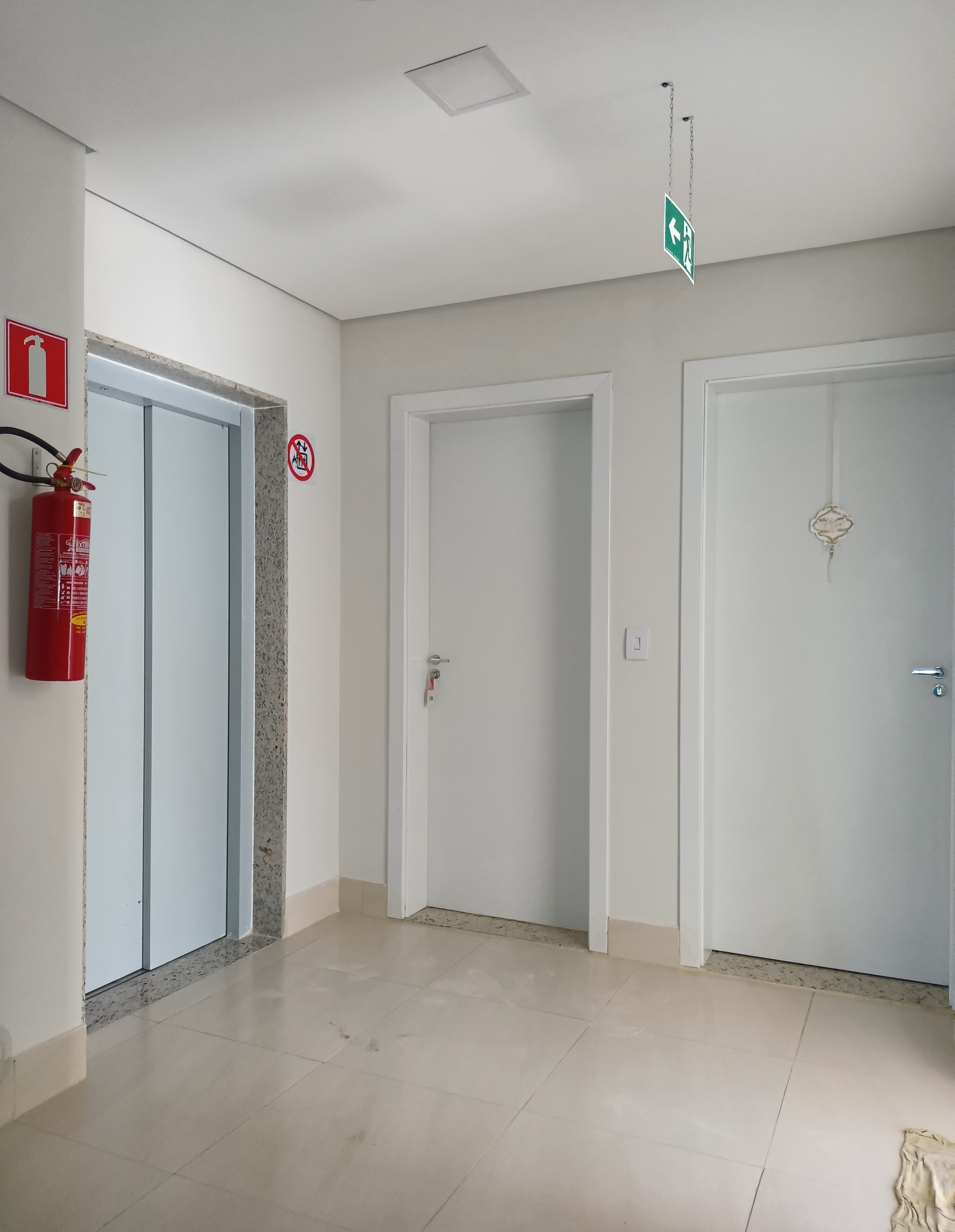 Apartamento Térreo à Venda – Centro de Montes Claros/MG