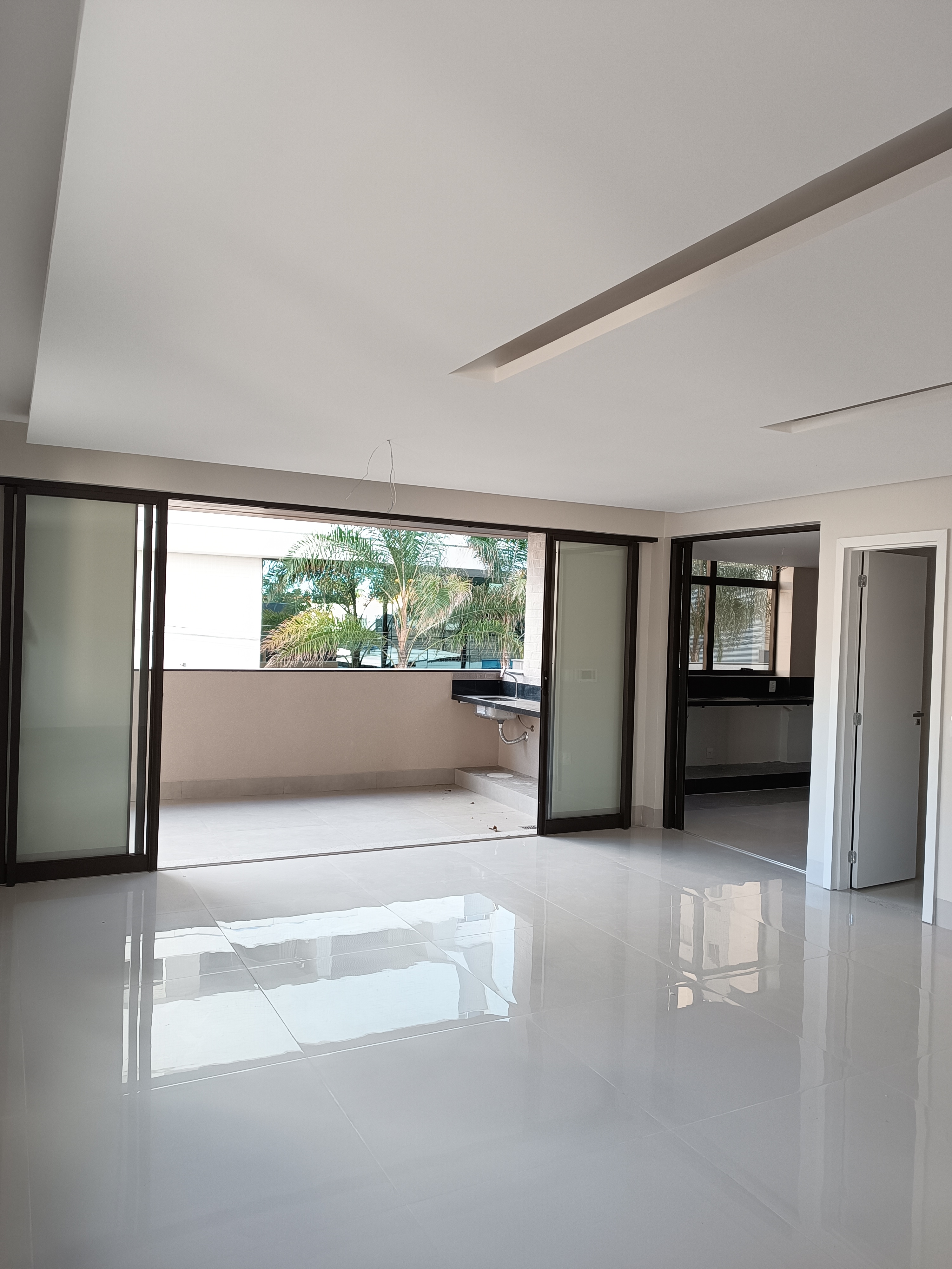 APARTAMENTO DE ALTO PADRÃO - TODOS OS SANTOS