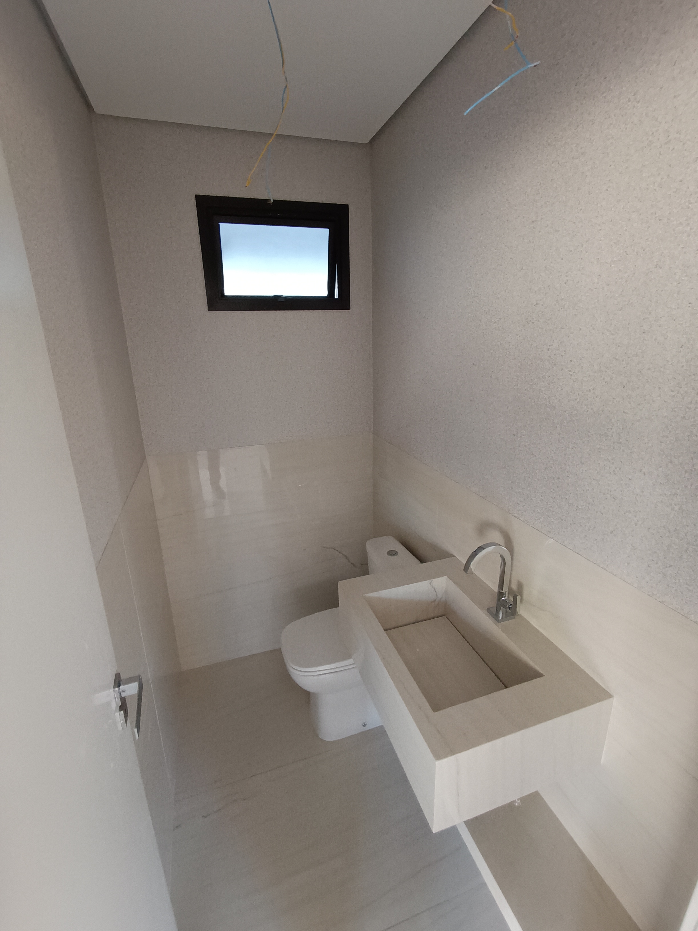 APARTAMENTO DE ALTO PADRÃO - TODOS OS SANTOS